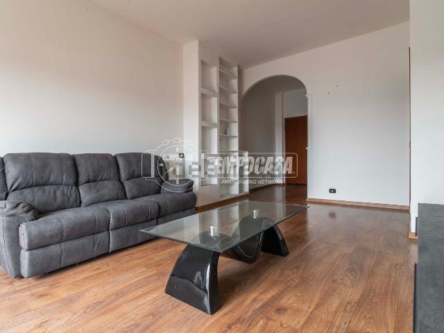 Appartamento in vendita di 112 m² in Via Leonardo da Vinci, 15