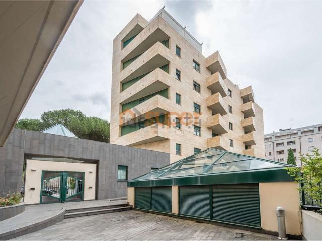 Appartamento in vendita di 112 m² in Via Luigi Canali