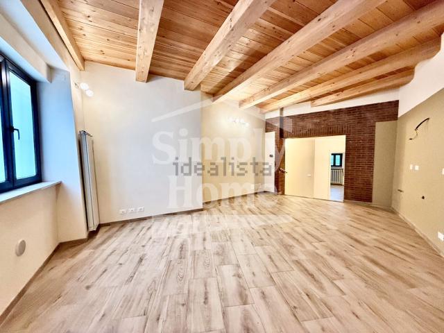 Appartamento in vendita di 112 m² in Via Monte Grappa, 2