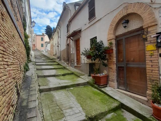 Appartamento in vendita di 112 m² in Via Monte Lauro, 40