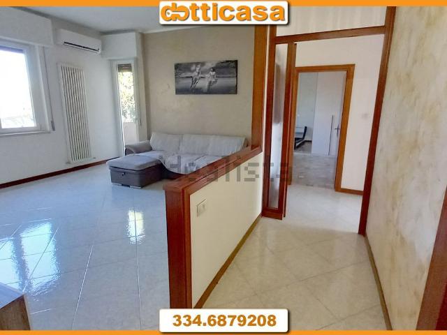 Appartamento in vendita di 112 m² in Via Montebello della Battaglia, 13