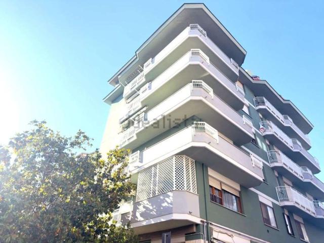 Appartamento in vendita di 112 m² in Via Michele Saba, 3