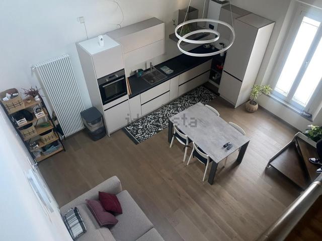 Appartamento in vendita di 112 m² in Via Naviglio