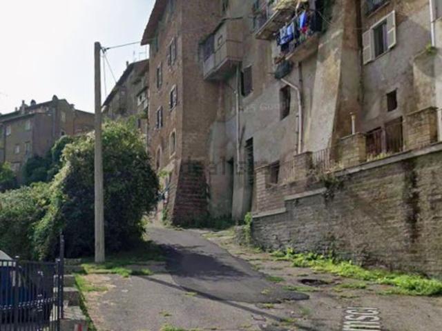 Appartamento in vendita di 112 m² in Via San Gratiliano