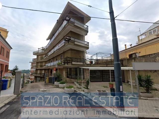 Appartamento in vendita di 112 m² in Via Silvino Olivieri, 125