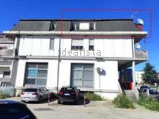 Appartamento in vendita di 112 m² in Via Pietro Nenni, 138