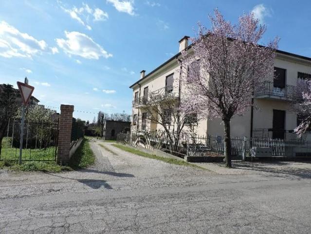 Appartamento in vendita di 112 m² in Via Rosta, 99