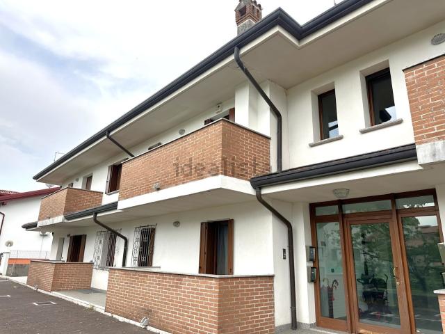 Appartamento in vendita di 112 m² in Via Ratchis