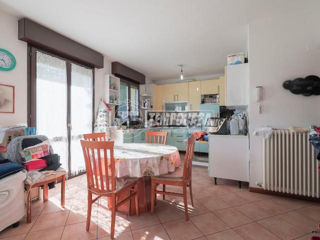 Appartamento in vendita di 112 m² in Via Riva del Garda