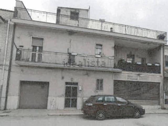 Appartamento in vendita di 112 m² in Via Tripoli, 74