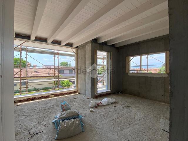 Appartamento in vendita di 112 m² in Via U. Saba, 12