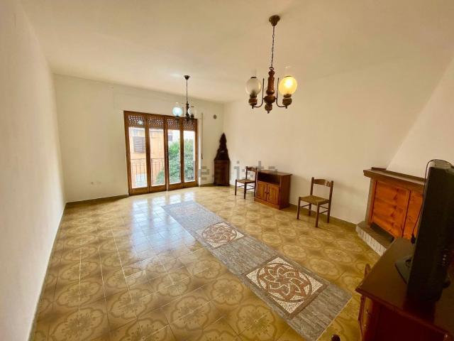 Appartamento in vendita di 112 m² in Via V. Vela, 8
