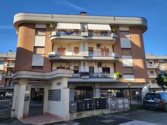Appartamento in vendita di 112 m² in Via Val Badia, 3