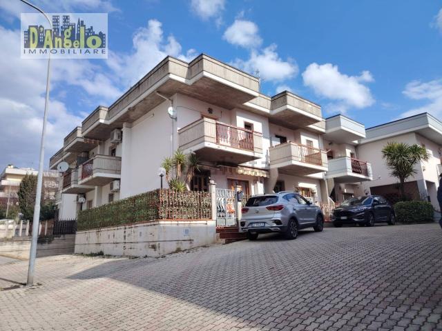 Appartamento in vendita di 112 m² in Via Vittorio Alfieri, 38