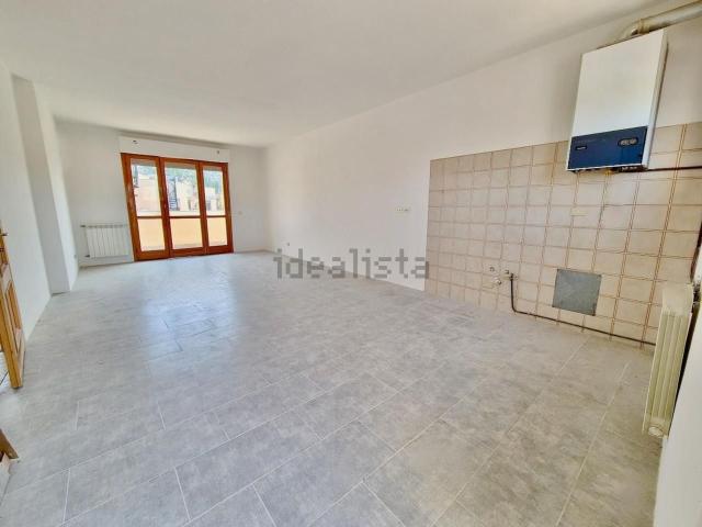 Appartamento in vendita di 112 m² in Via Vivaldi Ugolino e Vadino