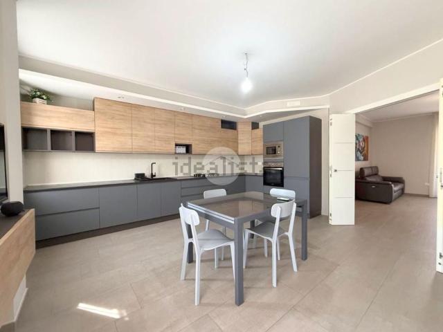 Appartamento in vendita di 112 m² in Viale Avvocato Vincenzo Scarano, 165