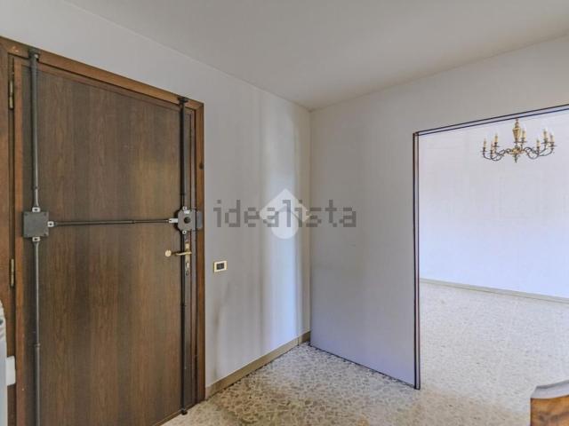 Appartamento in vendita di 112 m² in Viale dell&apos Umanesimo, 37
