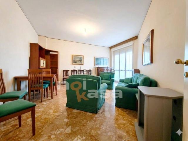 Appartamento in vendita di 112 m² in Viale Fulvio Testi, 42