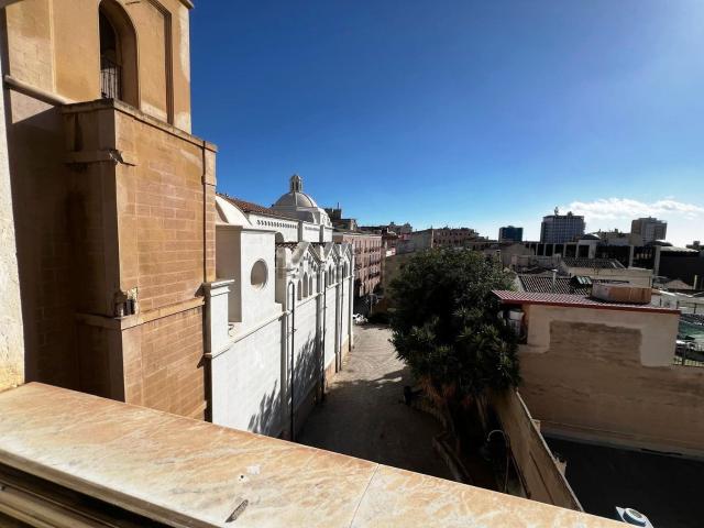 Appartamento in vendita di 112 m² in Piazza Sant&apos  Eulalia