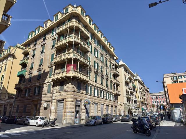 Appartamento in vendita di 113 m² in Via Capodistria, 1