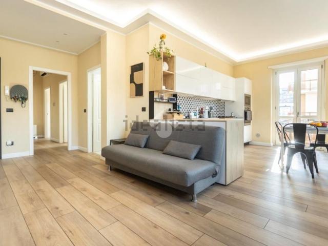 Appartamento in vendita di 113 m² in Via Carlo Lorenzini, 41