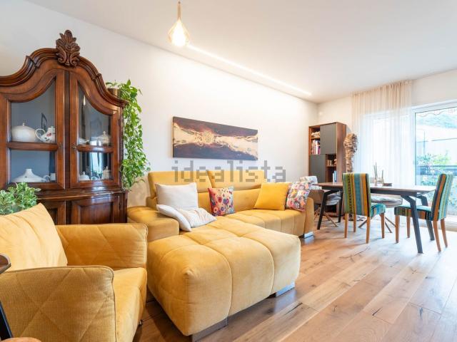 Appartamento in vendita di 113 m² in Via Castel Flavon