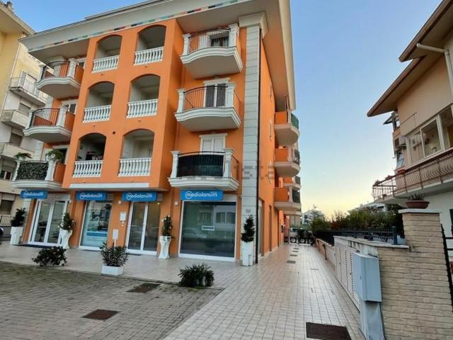 Appartamento in vendita di 113 m² in Via Cristoforo Colombo, 85
