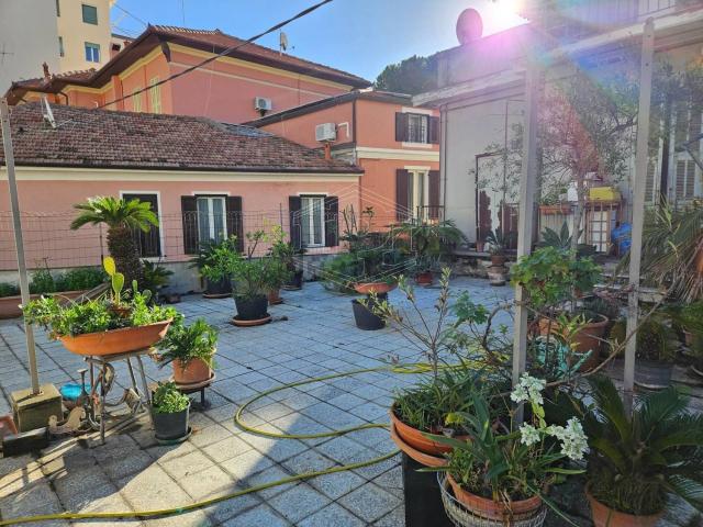 Appartamento in vendita di 113 m² in Via A. Blengino