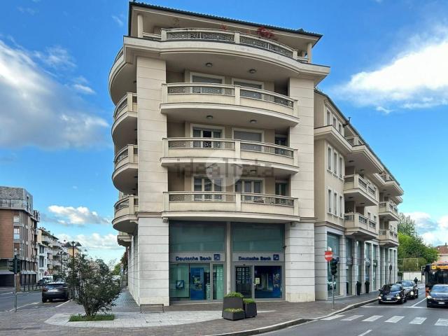 Appartamento in vendita di 113 m² in Via Amatore Sciesa, 4