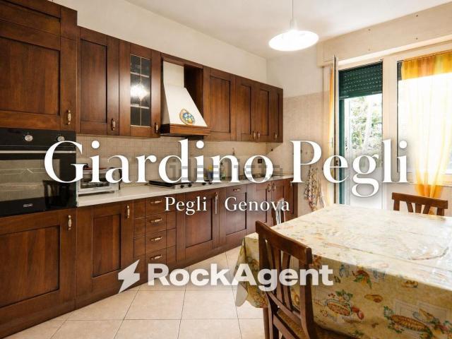 Appartamento in vendita di 113 m² in Via Antica Romana di Pegli, 7