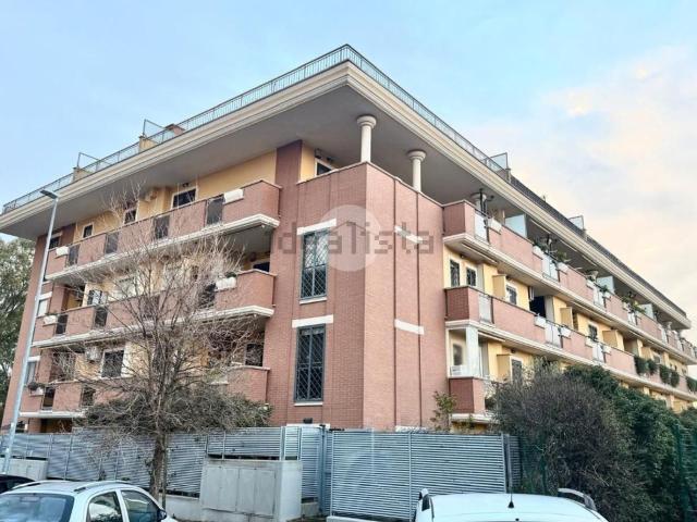 Appartamento in vendita di 113 m² in Via Acciaroli, 40