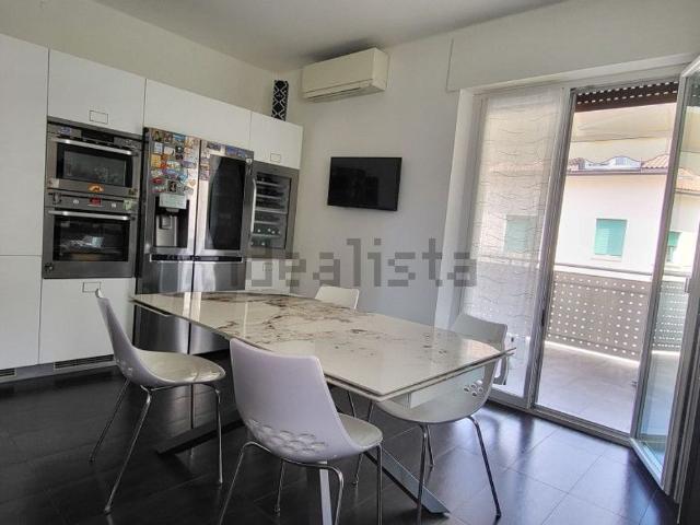 Appartamento in vendita di 113 m² in Via Bari