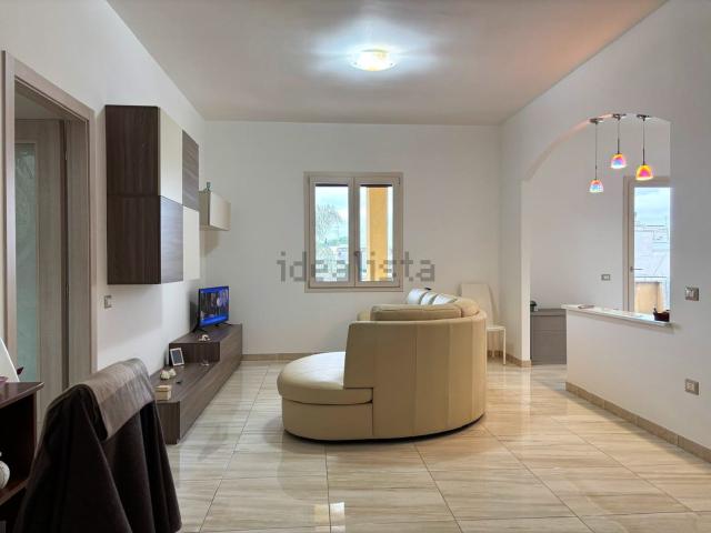 Appartamento in vendita di 113 m² in Via Giacomo Leopardi, 7