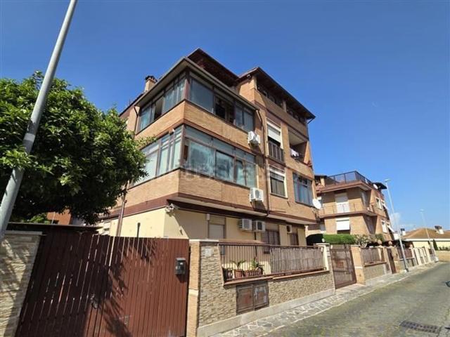 Appartamento in vendita di 113 m² in Via Gian Piero Bellori