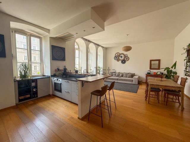 Appartamento in vendita di 113 m² in Via Giosuè Carducci, 8