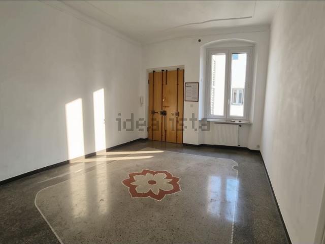Appartamento in vendita di 113 m² in Via Giovanni Torti, 42