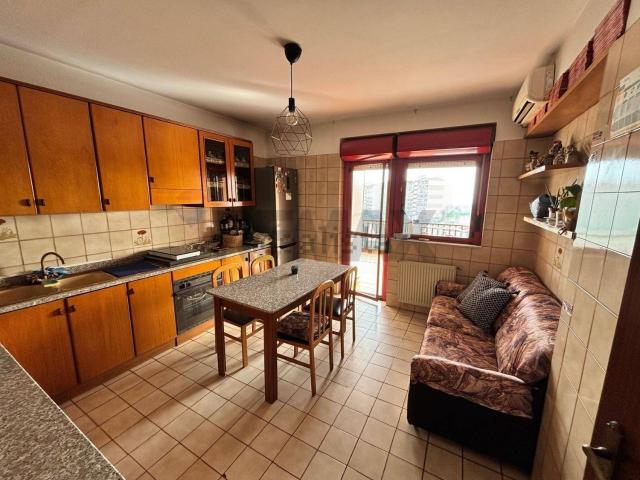 Appartamento in vendita di 113 m² in Via Grimaldi, 8
