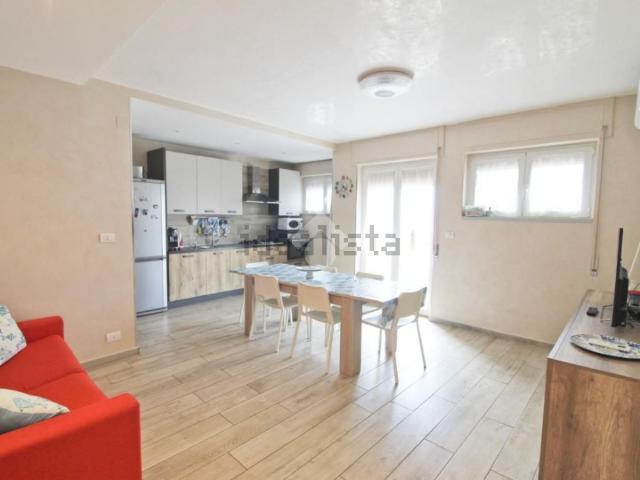 Appartamento in vendita di 113 m² in Via Dante