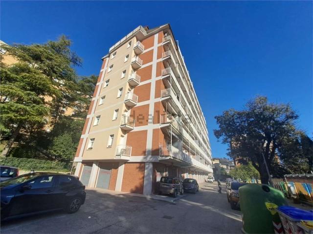 Appartamento in vendita di 113 m² in Via della Pescara, 27