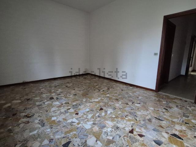 Appartamento in vendita di 113 m² in Via Fratelli Cervi, 182