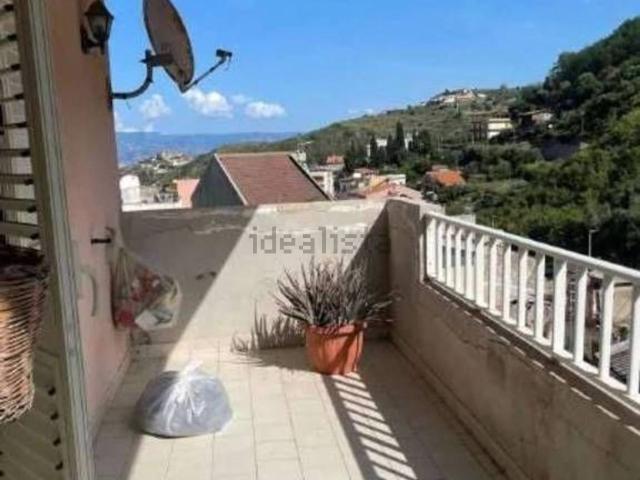 Appartamento in vendita di 113 m² in Via III Palazzo