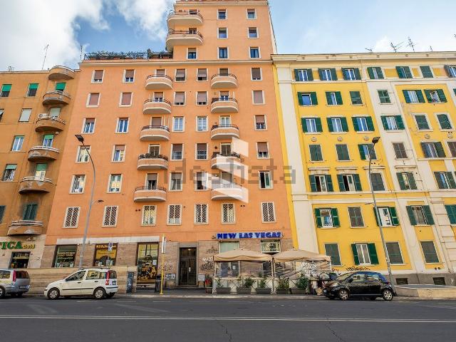Appartamento in vendita di 113 m² in Via La Spezia
