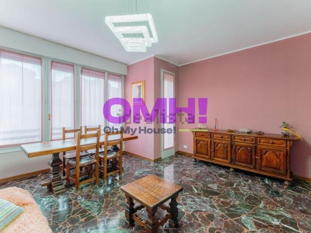 Appartamento in vendita di 113 m² in Via Labiena, 93