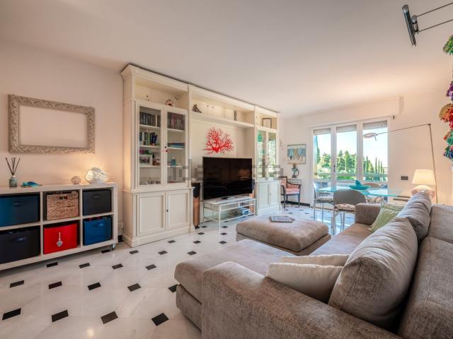Appartamento in vendita di 113 m² in Via Lino Perissinotti, 24