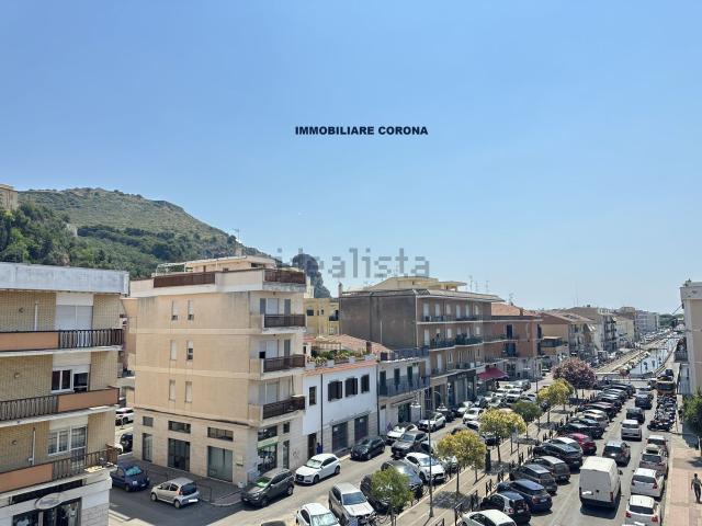 Appartamento in vendita di 113 m² in Via Lungolinea Pio VI, 141