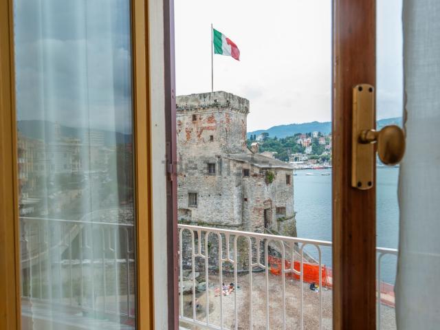 Appartamento in vendita di 113 m² in Via Montebello