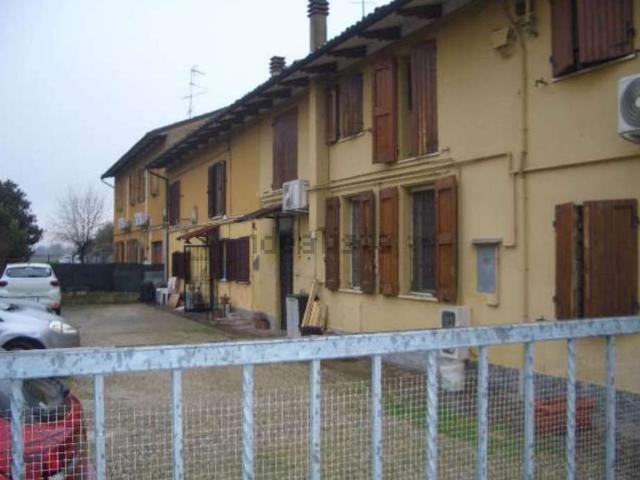 Appartamento in vendita di 113 m² in Via San Vitale Est, 553