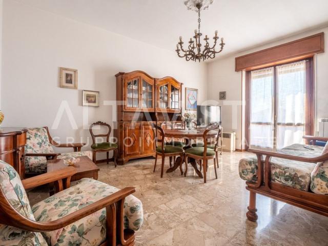 Appartamento in vendita di 113 m² in Via Pietro Metastasio