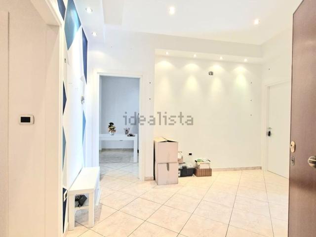 Appartamento in vendita di 113 m² in Via Raimondello Orsini, 15