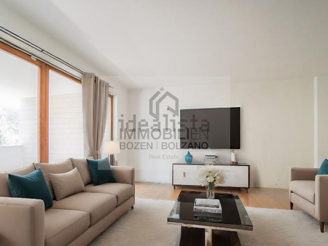 Appartamento in vendita di 113 m² in Via Renon, 6